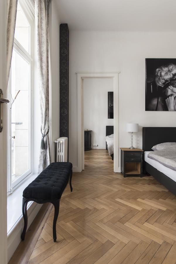 Roaring 20'S Apartment Meir Antwerpen Bagian luar foto